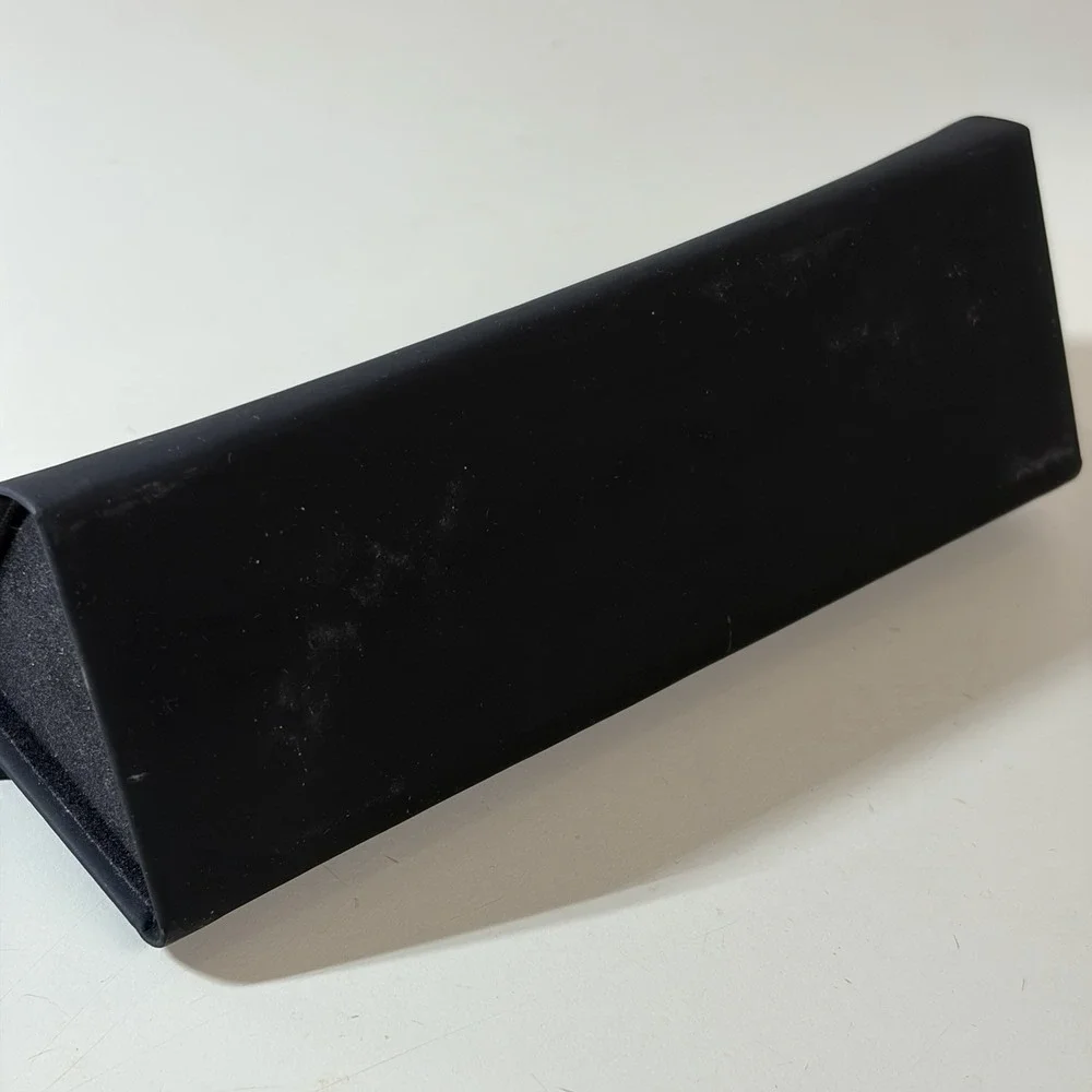 Maui Jim Foldable Triangle Sunglasses Case Matte Black Hard Shell Collapsible